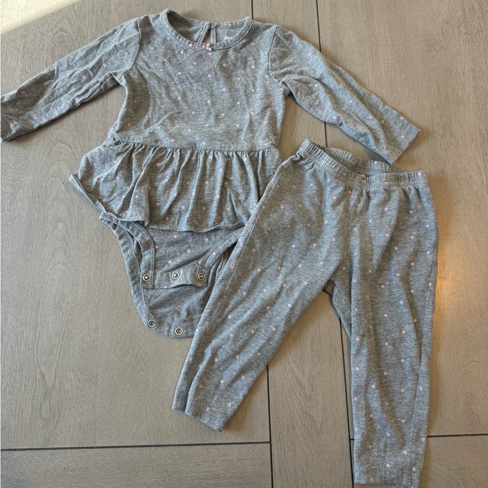 Carters long sleeve onsie and legging set 12m